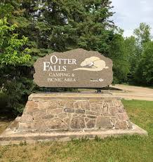 otter falls best campgrounds in Manioba